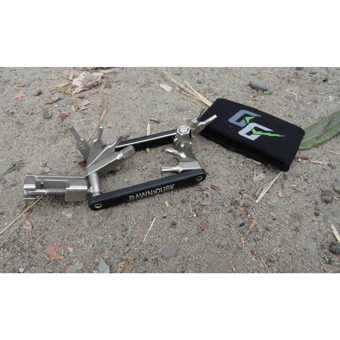 Dawn To Dusk Multi Lite 19 Multi-Tool